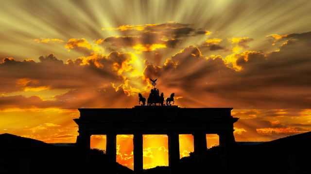 Dramatic History - by Dreamnote Music