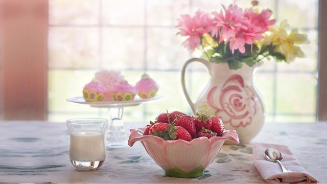 English Country Kitchen - by Dreamnote Music