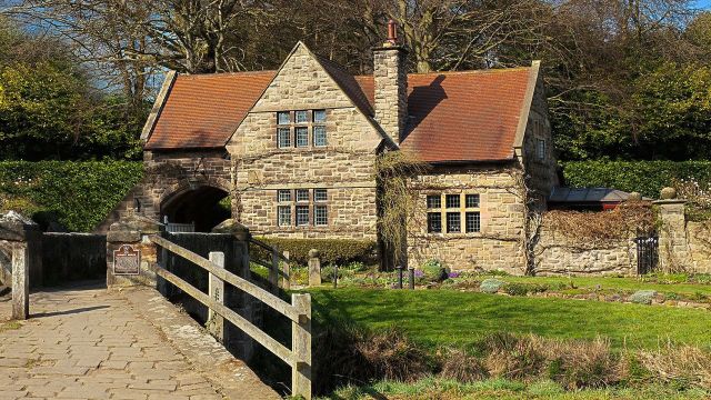 English Heritage - by Dreamnote Music