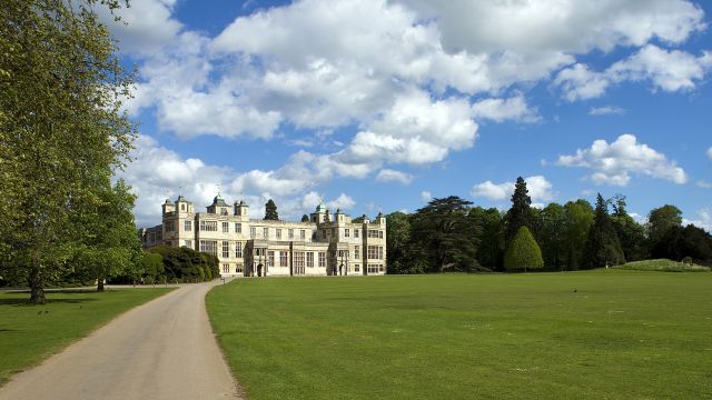 English Stately Home - by Dreamnote Music