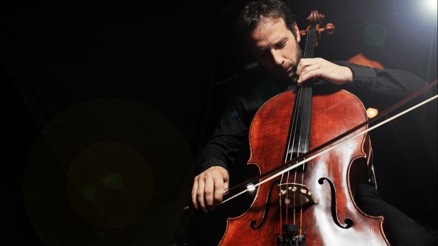 Passionate Cinematic Cello - by Dreamnote Music