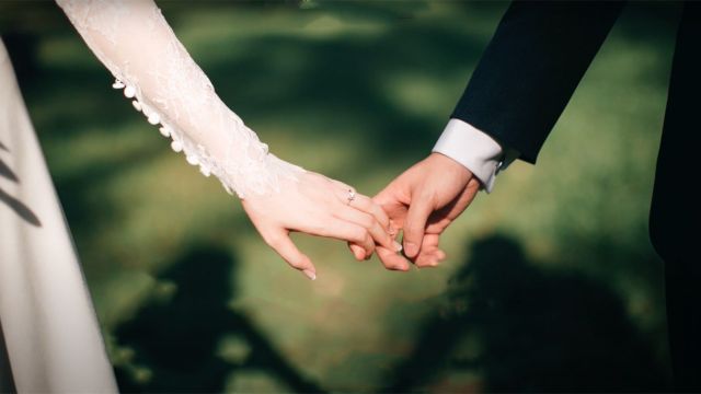 Romantic and Sentimental - by Dreamnote Music